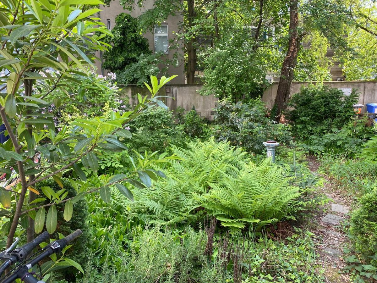 Zentral Gelegen - Stilvolles Appartment In Moabit Berlín Exterior foto